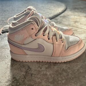 Kids size 11c Jordan’s Nike